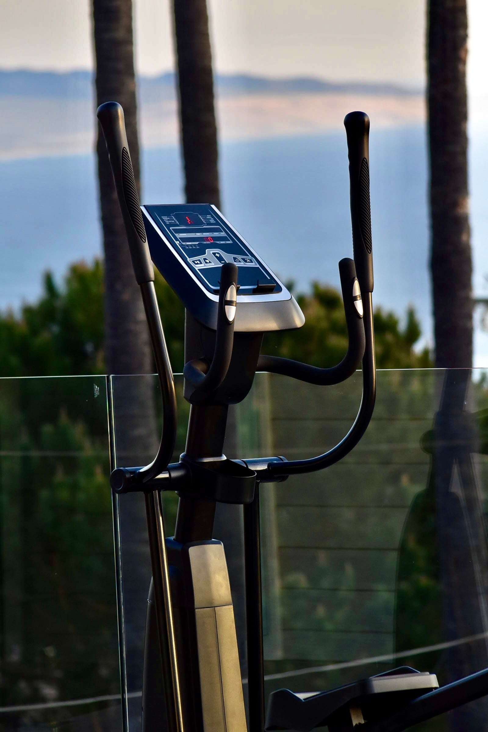 Commercial Home Gym Elliptical Trainer